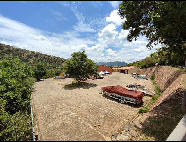 4 BEDROOM HOUSE FOR SALE IN ESTATE D' AFRIQUE